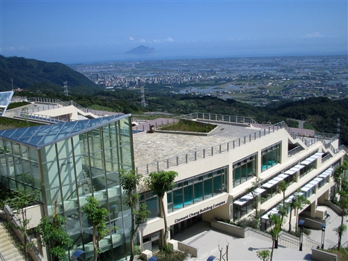 學生組  第三名  一山還有一山高(2)